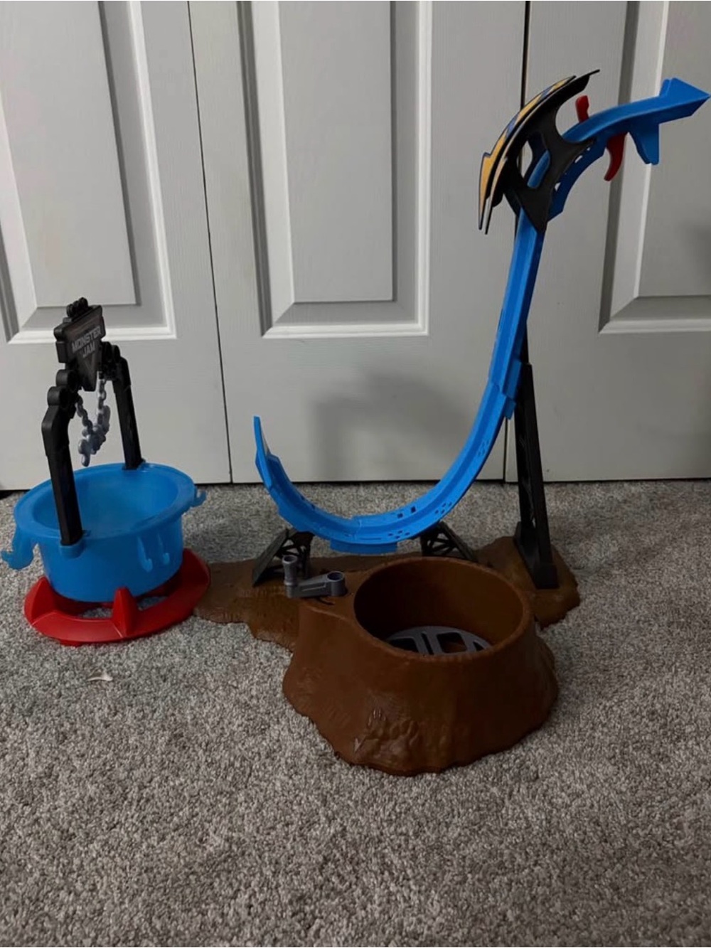 Monster Jam mud blasters color changing track